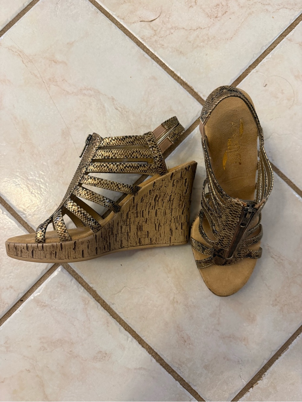 Aerosoles vintage Metallic Gold Wedge Sandals for Women